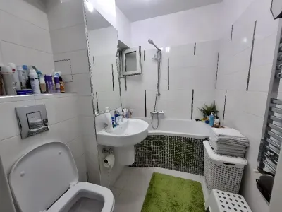 Baie cu cada utilata apartament vanzare cumparare Sector 4 Bucuresti